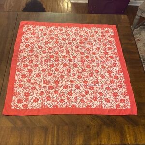 scarf vintage pink and white floral design nwot 100% polyester